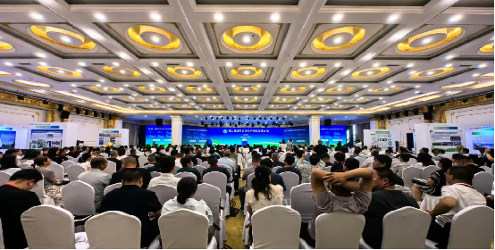 中國綠色食品協(xié)會2025第二屆綠色農業(yè)生產資料發(fā)展大會在內蒙古巴彥淖爾隆重開幕
